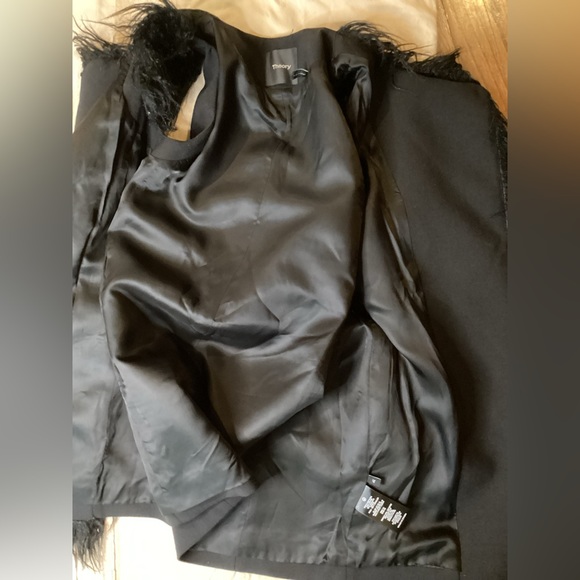 THEORY JET BLACK FAUX FUR LONG HAIR SHAG JACKET VEST SZ. PETITE (00-0) - Picture 13 of 15